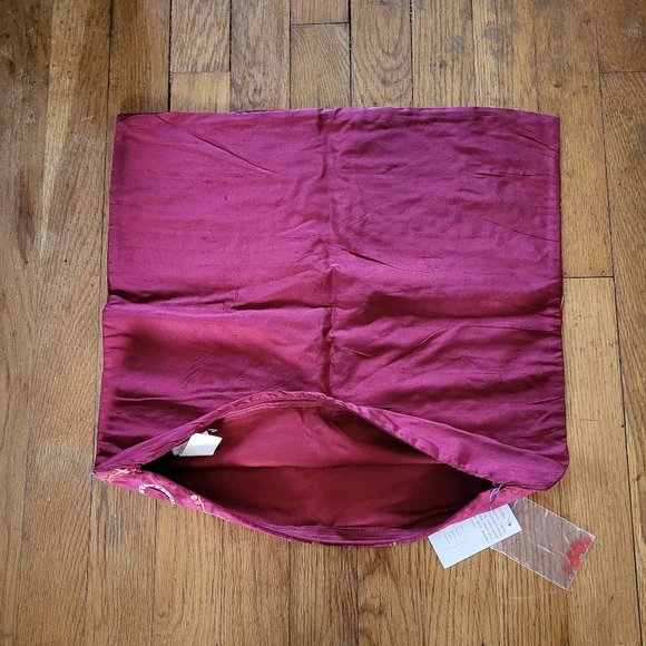 Vtg West Elm Sequin Floral Decorative Pillow Cover - NWT - Picture 8 of 8